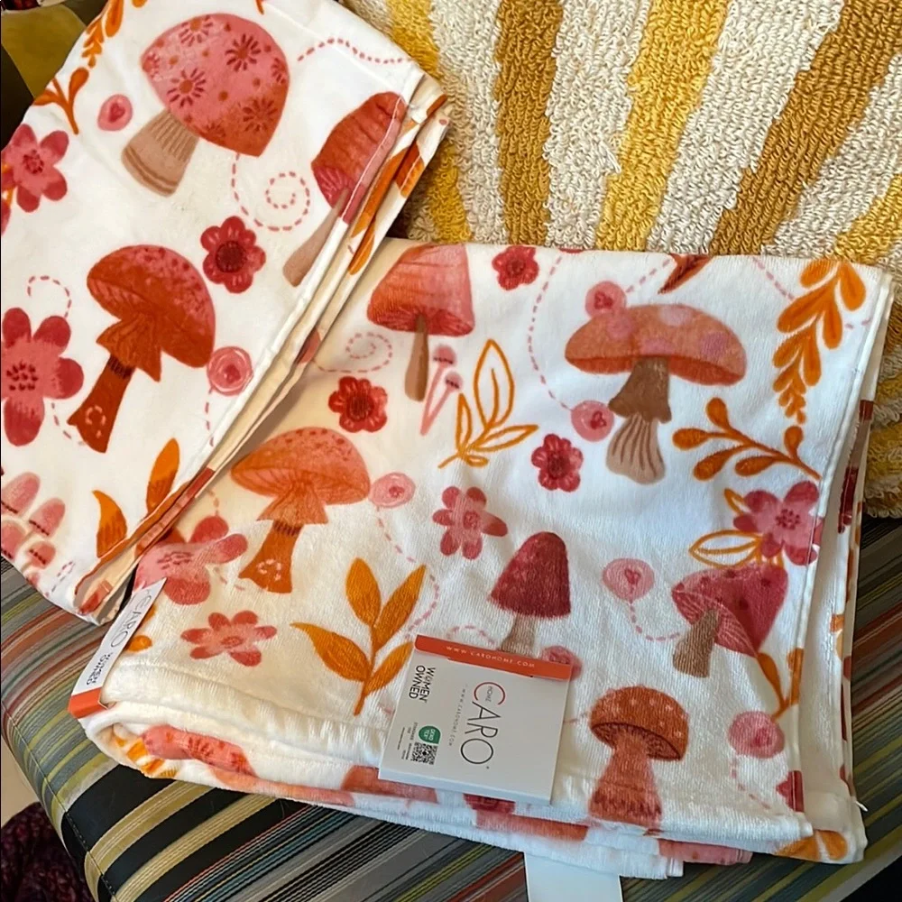 πβπ«NWT Retro Mushroom Print Towel Set - Picture 1 of 4